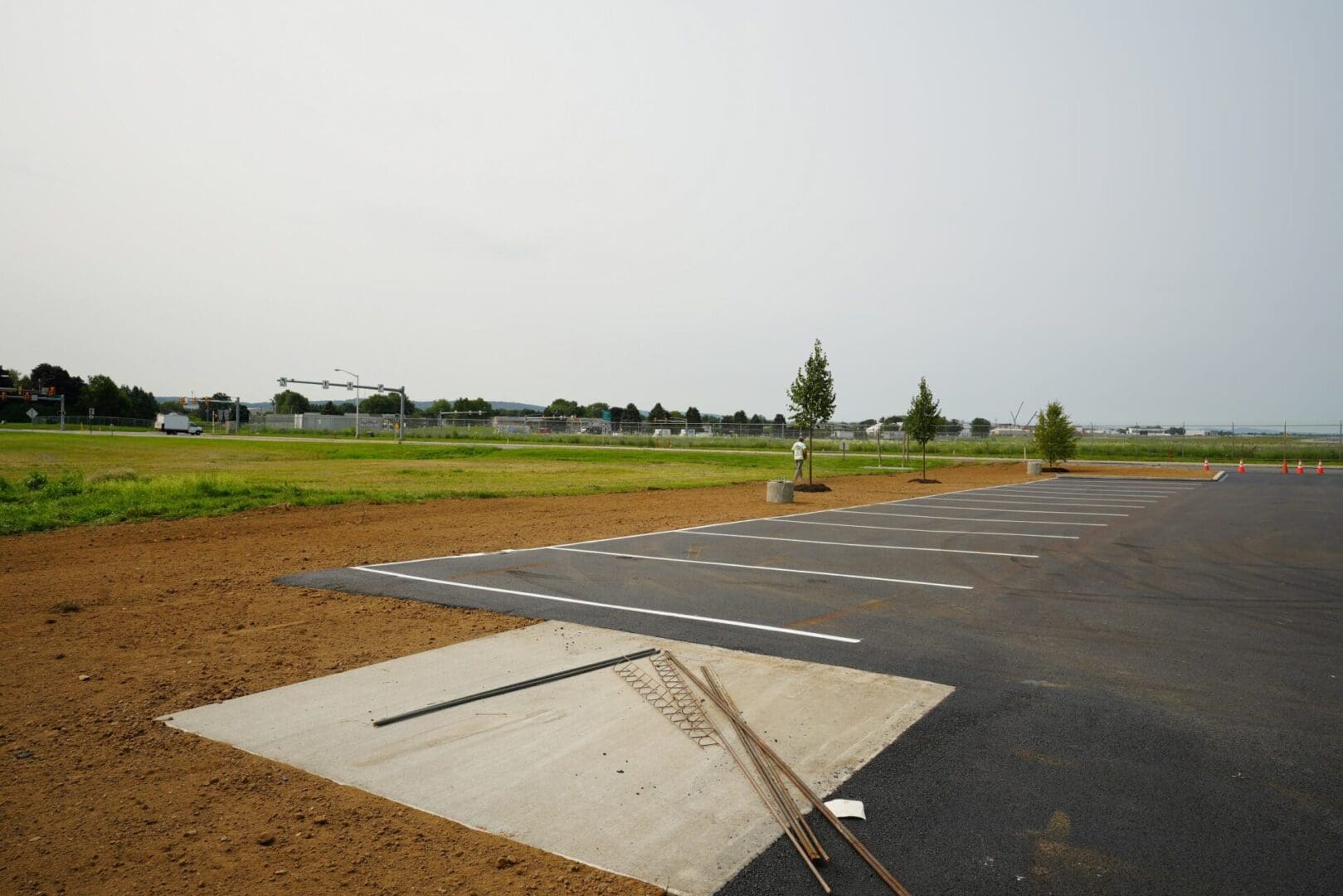 A parking lot with no one in it