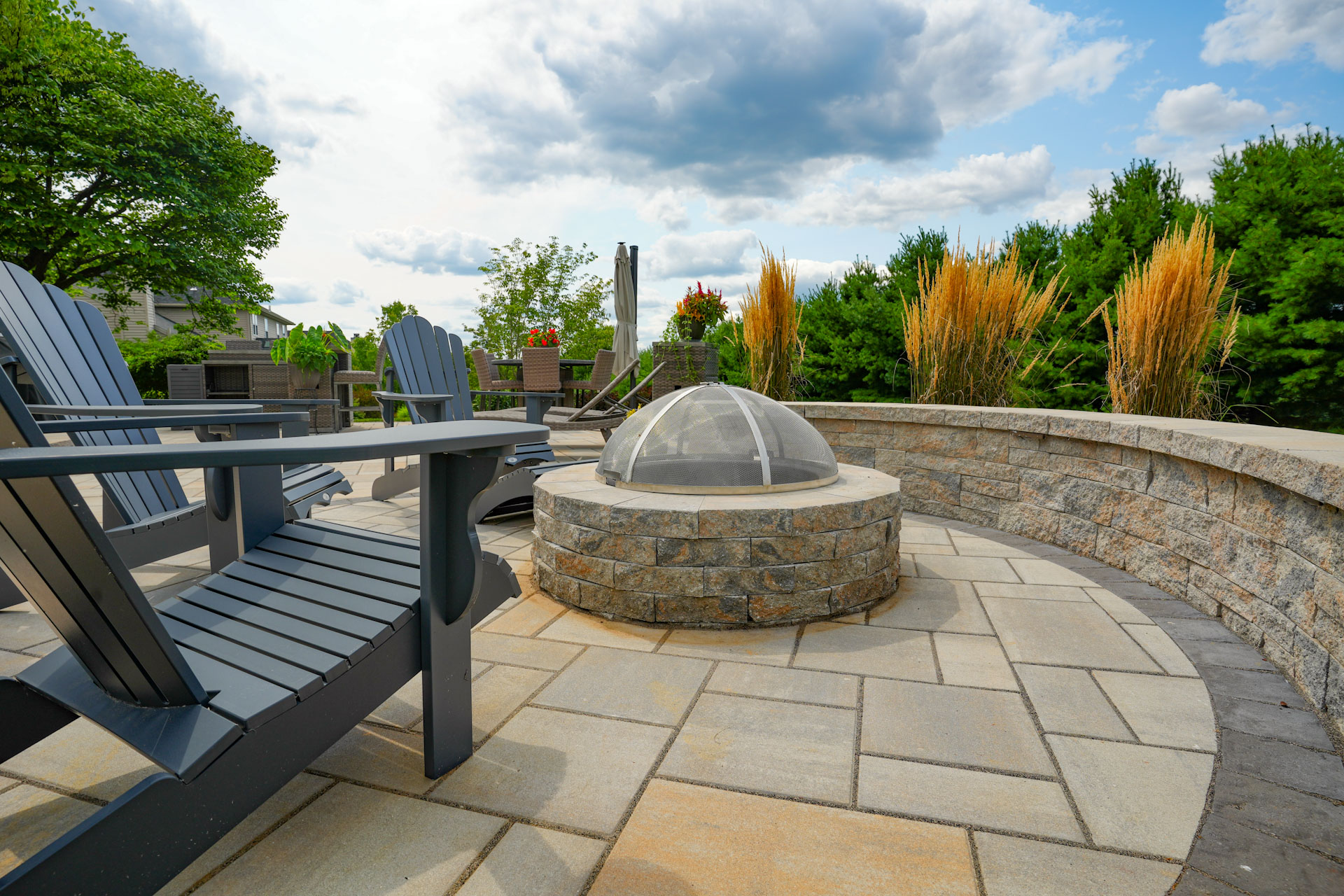patio design firepit and seating wall